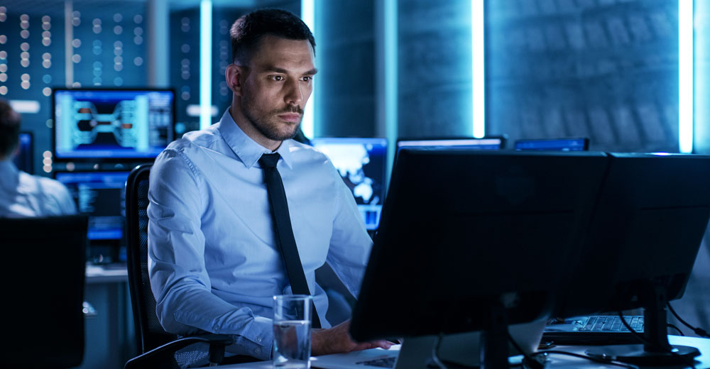 information technology professional usinging artifical intelligence to monitor a computer network